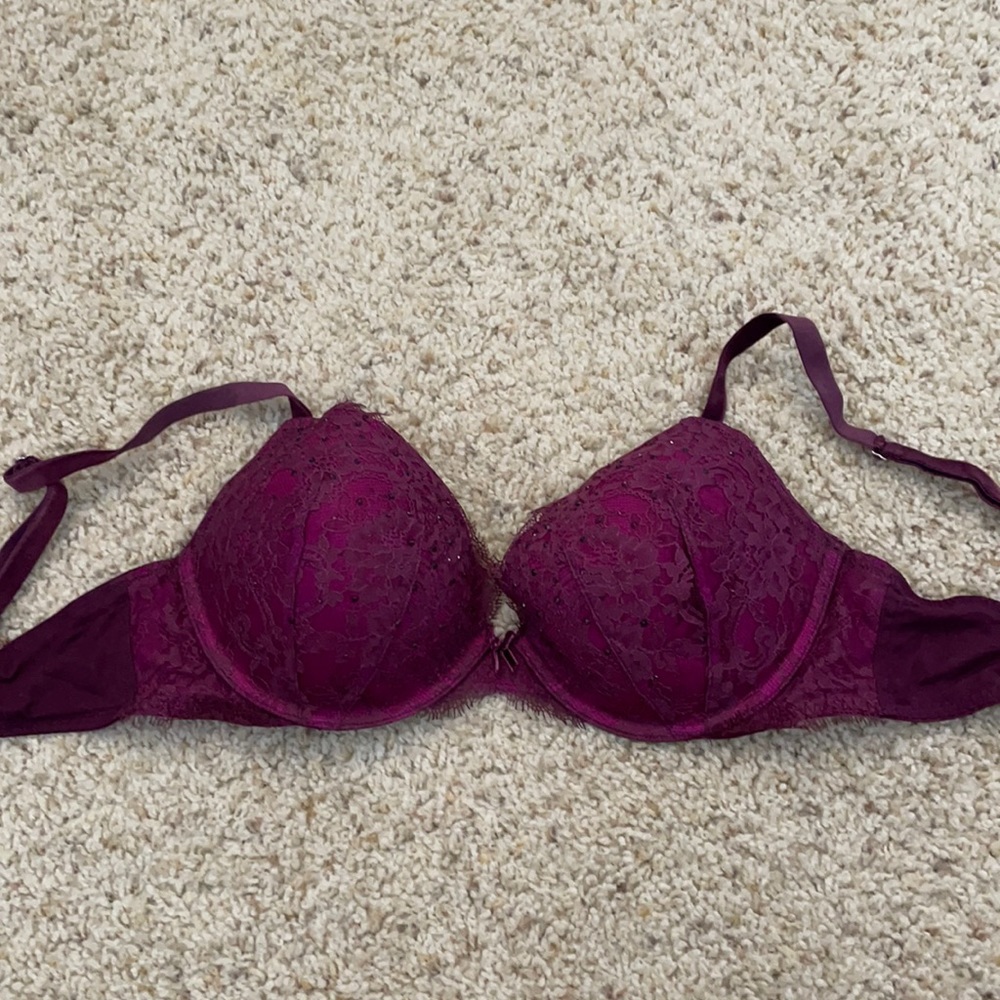 VS bra 34D